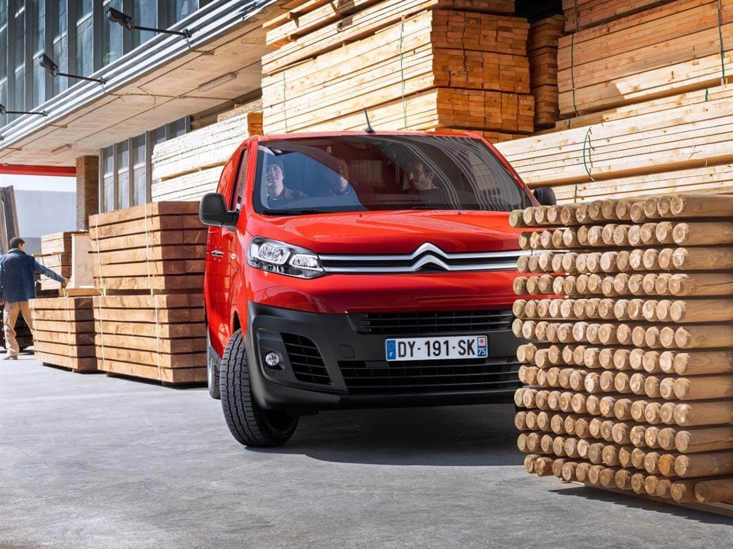 Citroen Jumpy Vermelha